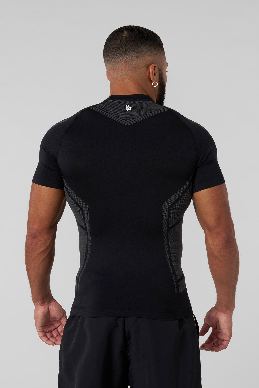 YOUNGLA Performance Compression T-Shirt – Black